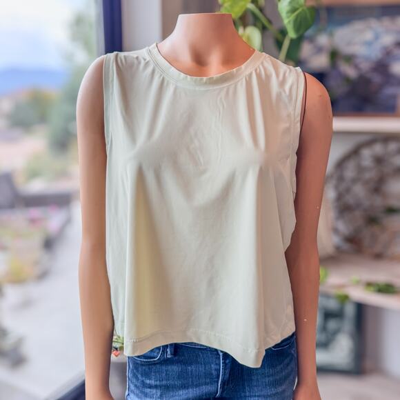 Athleta, Ultimate Muscle Tank w/ Sheer Back, Pale Lime Green, Women's Large - Picture 8 of 8